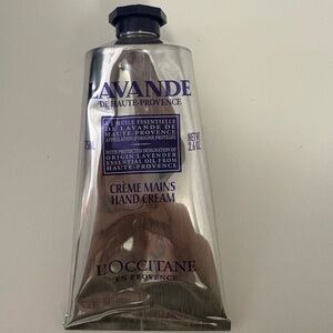 L'OCCITANE Lavande Hand Cream - Silver and Purple